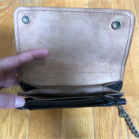 Dodson Leather Chain Wallet - Picture 7 of 9